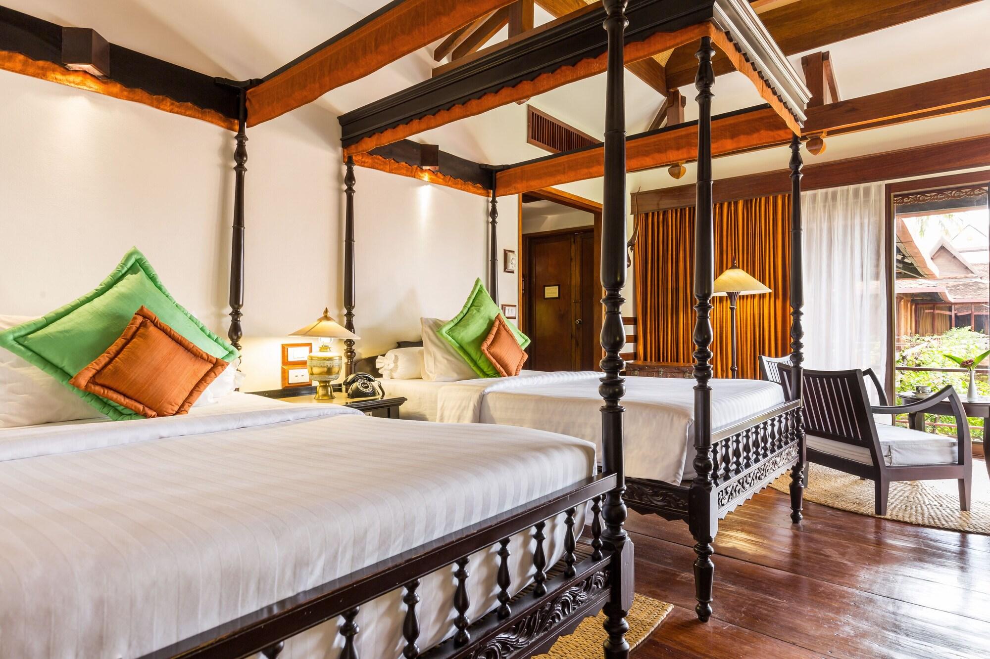 Angkor Village Hotel - Small Luxury Hotels Of The World Siem Reap Exterior foto A room at the hotel
