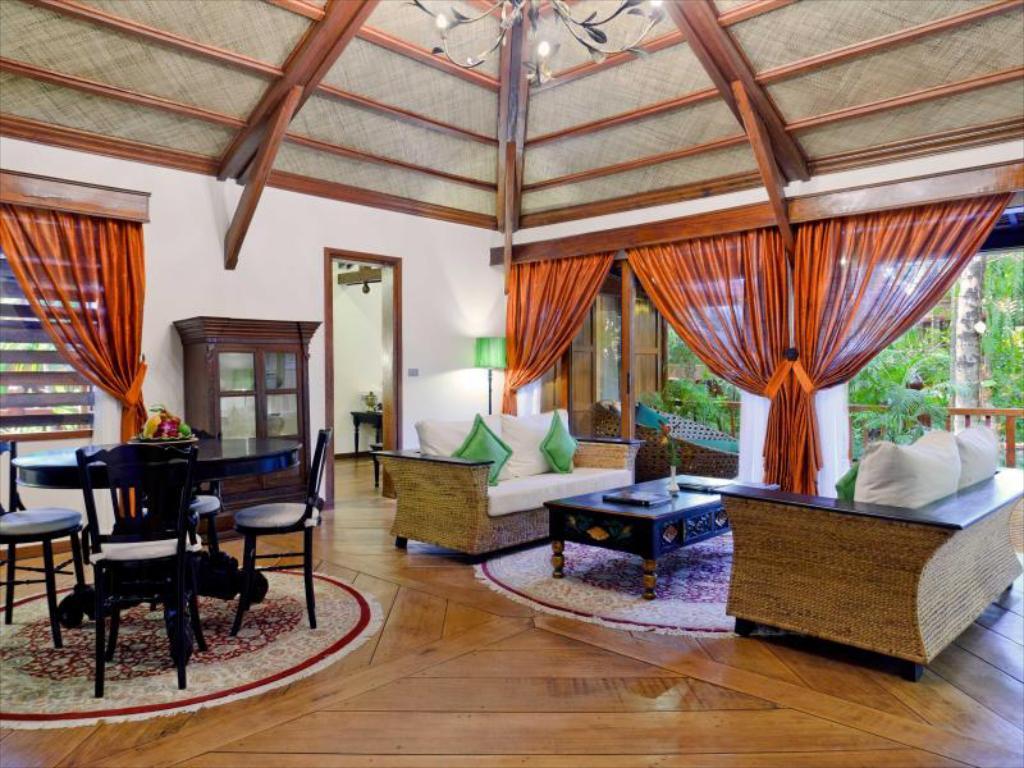 Angkor Village Hotel - Small Luxury Hotels Of The World Siem Reap Exterior foto The interior of a villa at the resort